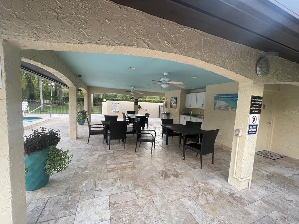 1801 Lake Rd, Palm Harbor FL  34685-2340 exterior