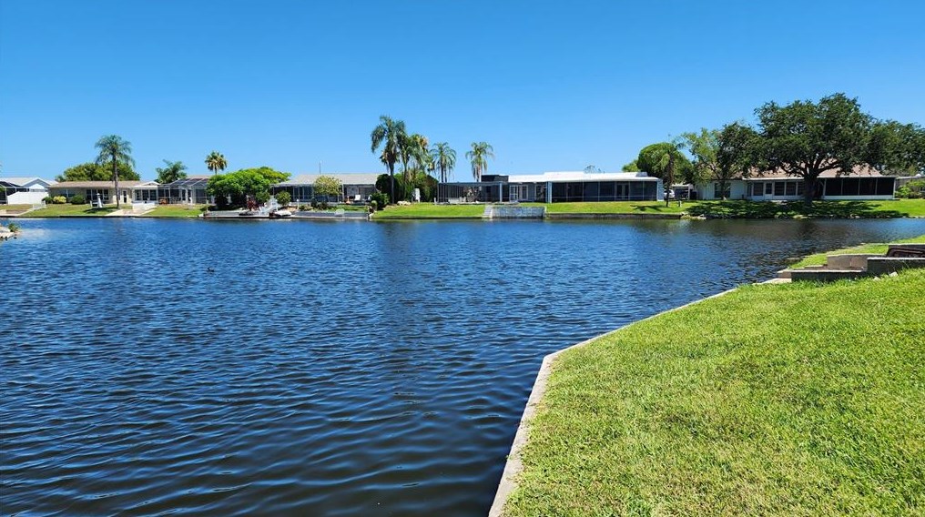 3627 Ortona Dr, Tarpon Springs, FL 34691
