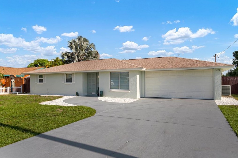 644 Flamingo Dr, Ruskin, FL 33572