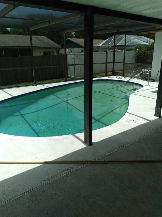 1614 Groveleaf Ave, Palm Harbor, FL 34683-3958