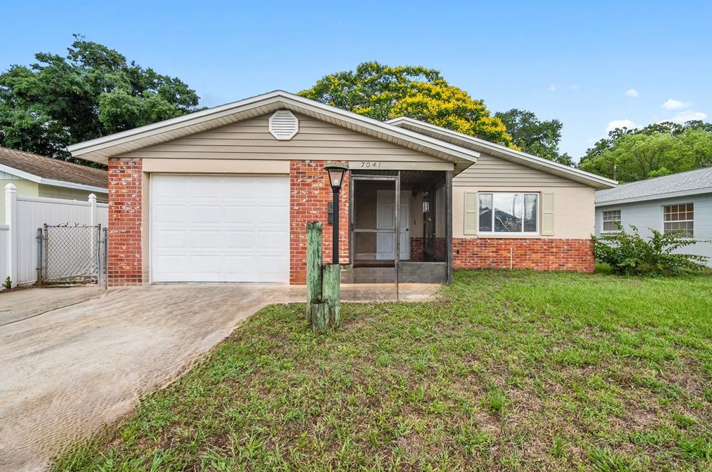 7041 64th St N, Pinellas Park, FL 33781