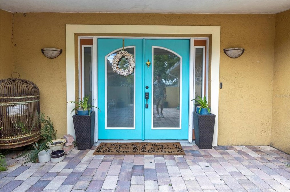 6456 30th Ave, Saint Petersburg, FL 33710-3231