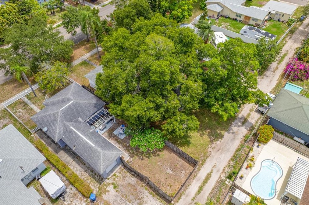 4136 9th Ave, Saint Petersburg, FL 33711-2010