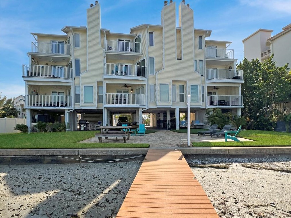 10109 Gulf Blvd, Saint Petersburg, FL 33706-4808
