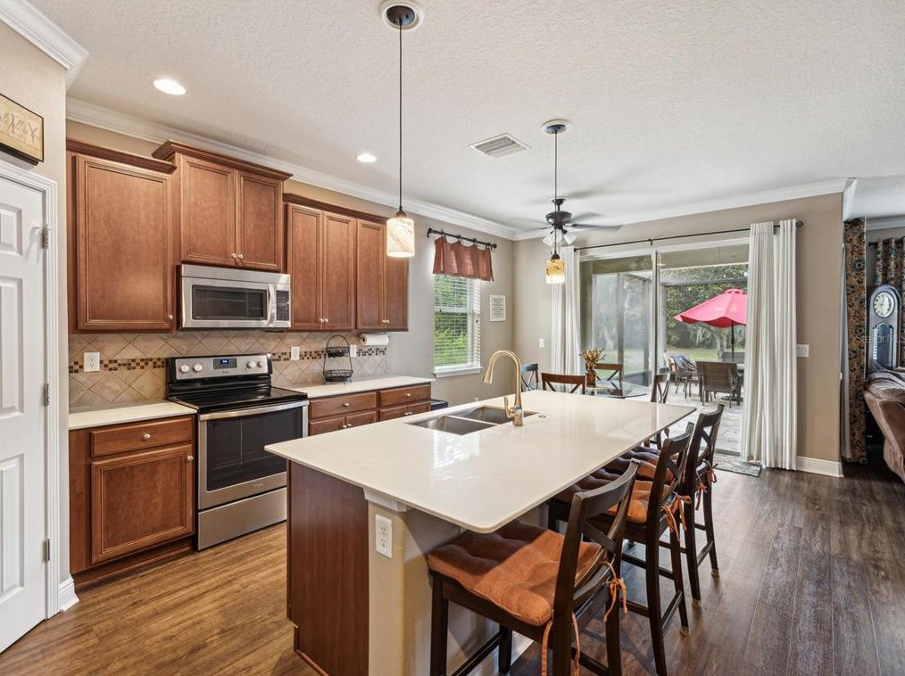 3104 Majestic View Dr, Lutz, FL 33558