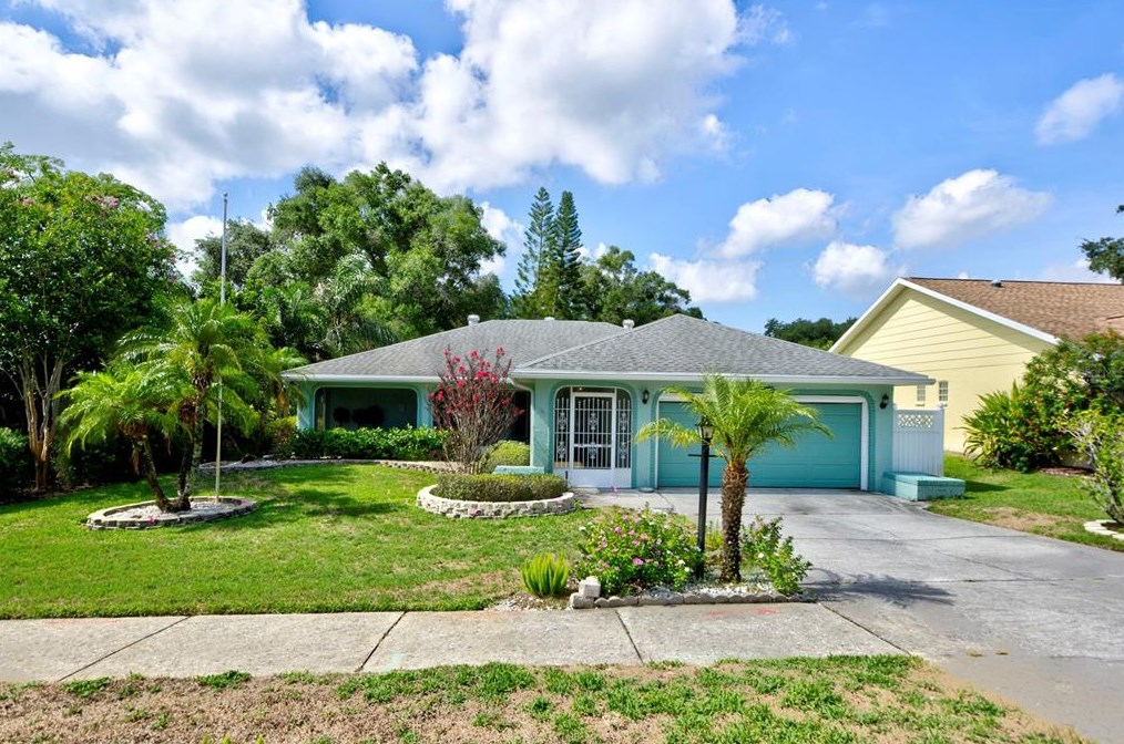 3454 Lakepointe Rd, Palm Harbor, FL 34684