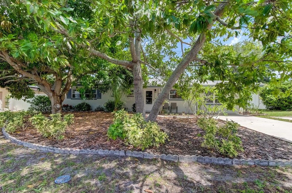 13584 Twig Terrace, Largo, FL 33774
