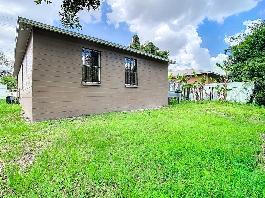 6703 22nd St, Tampa FL  33610-1338 exterior