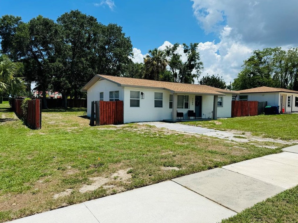 1105 Pennsylvania Ave, Palm Harbor, FL 34683