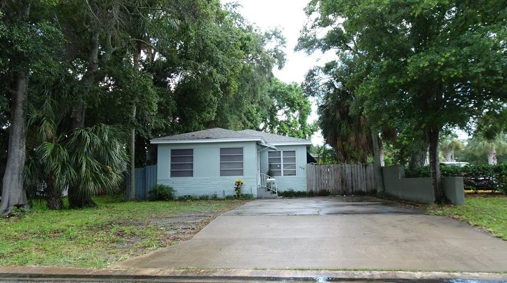 366 45th Ave, Saint Petersburg, FL 33703-4846