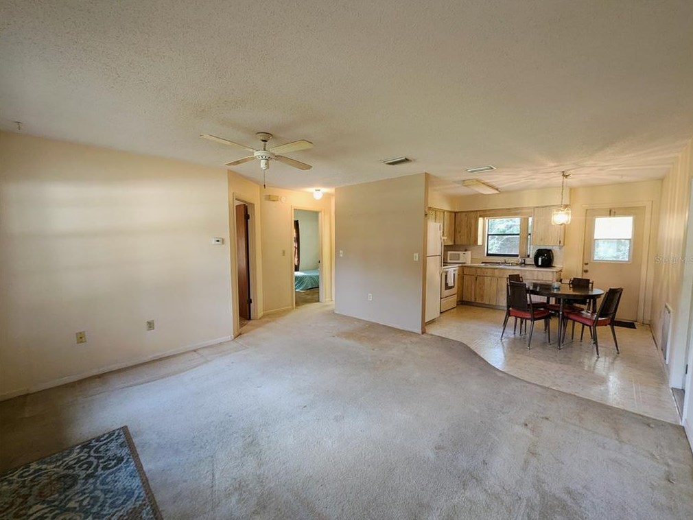 7205 W Village Dr, Homosassa, FL 34446