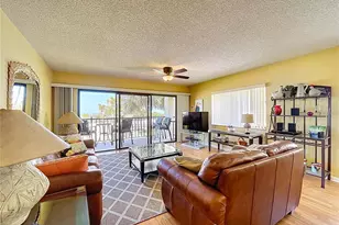 7532 Bayshore Dr, Treasure Island, FL 33706 - Photo 34