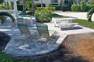 7532 Bayshore Dr, Treasure Island, FL 33706 - Photo 12