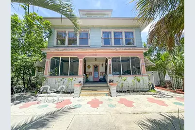 421 10th Avenue N, Saint Petersburg, FL 33701 - Photo 1