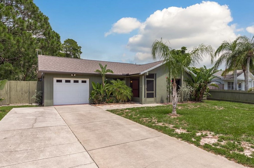 3448 Dellefield St, New Port Richey, FL 34655