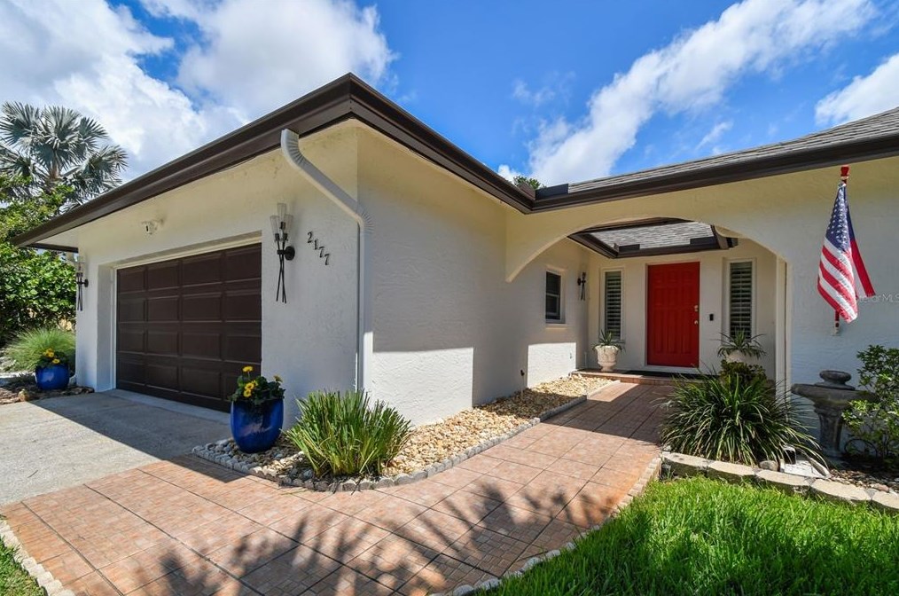 2177 Chaparral Way, Dunedin, FL 34698