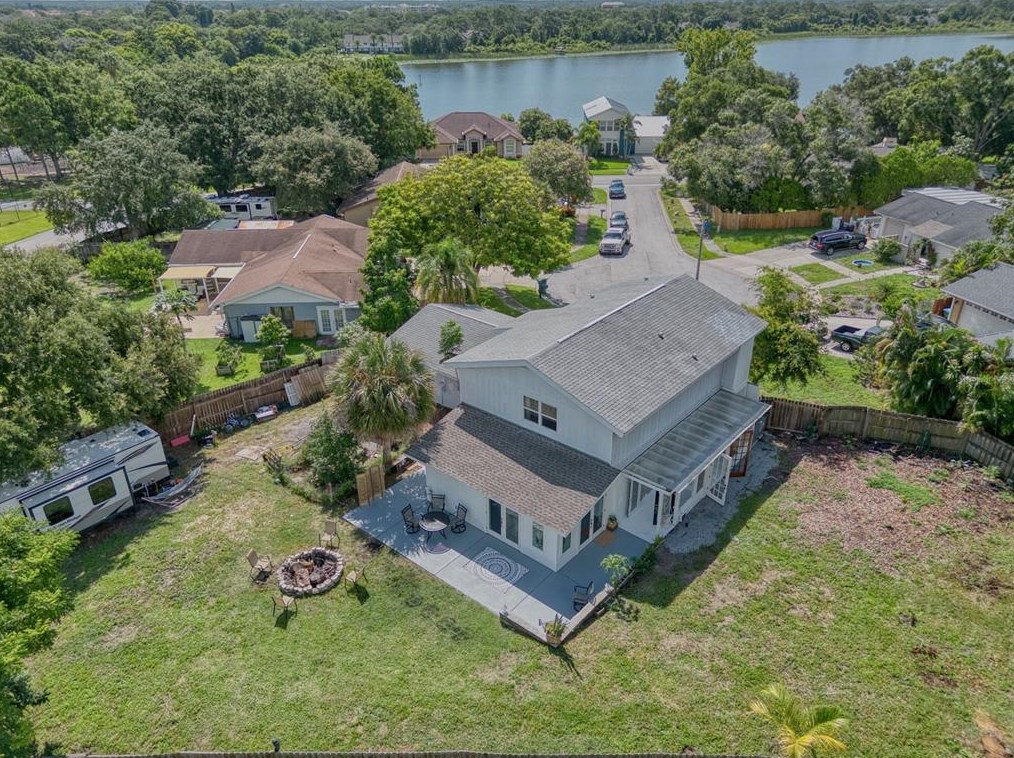 2725 Long Point Ln, Palm Harbor, FL 34684