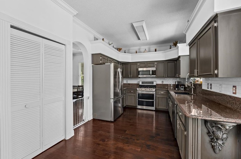 15652 Eastbourn Dr, Odessa FL  33556-2851 exterior