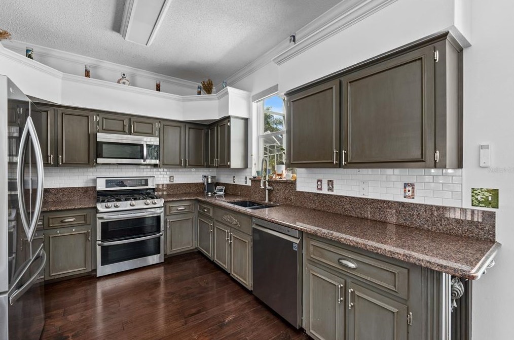 15652 Eastbourn Dr, Odessa FL  33556-2851 exterior