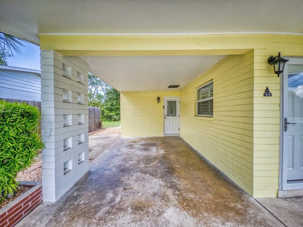 519 S Peninsula Ave, New Smyrna, FL 32169