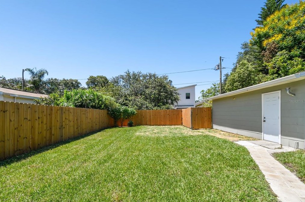 4320 3 Ave, Saint Petersburg FL  33711-1129 exterior