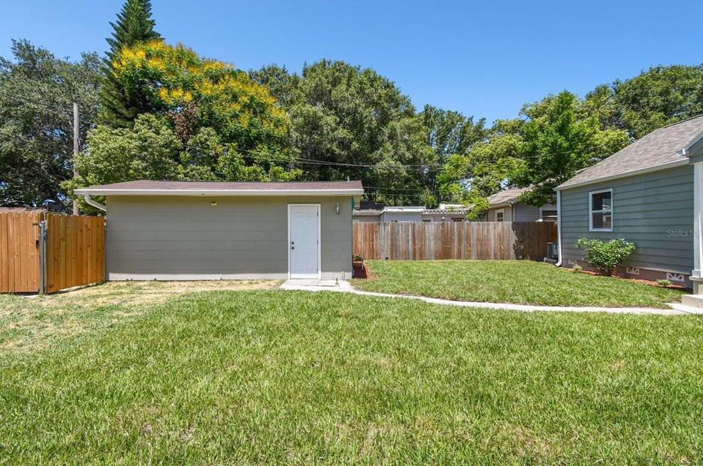 4320 3 Ave, Saint Petersburg FL  33711-1129 exterior