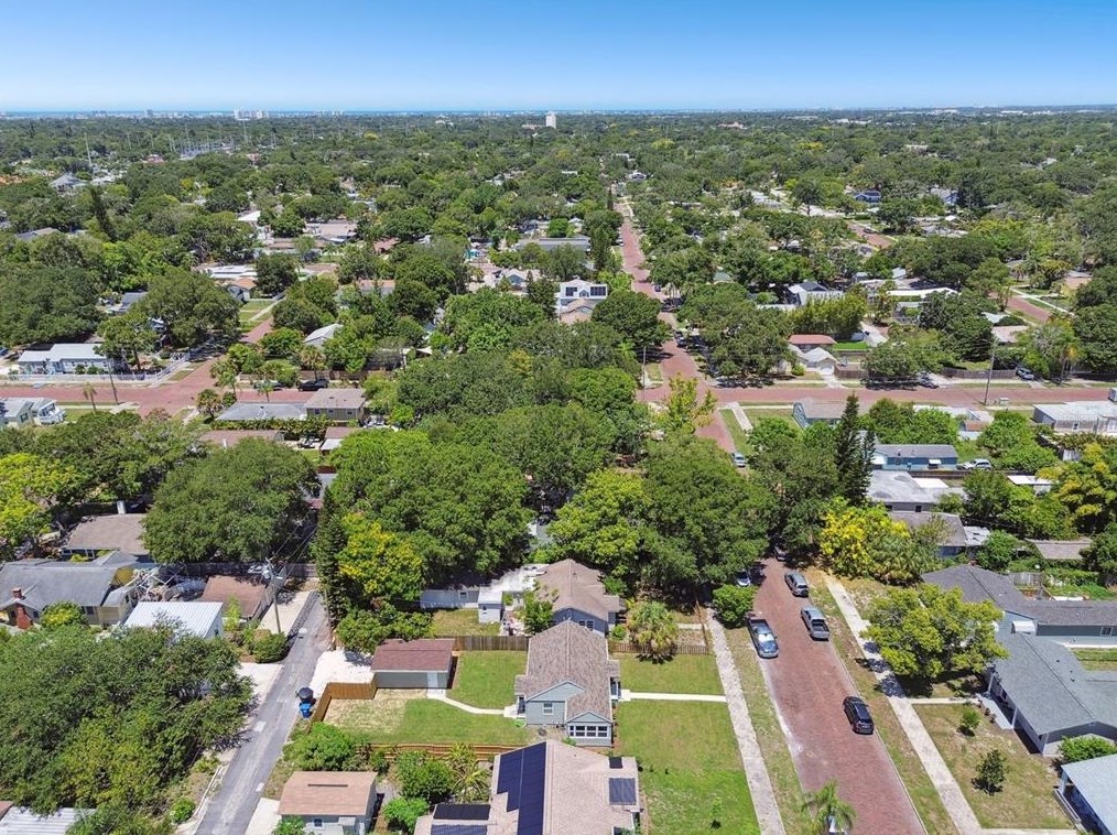 4320 3 Ave, Saint Petersburg FL  33711-1129 exterior