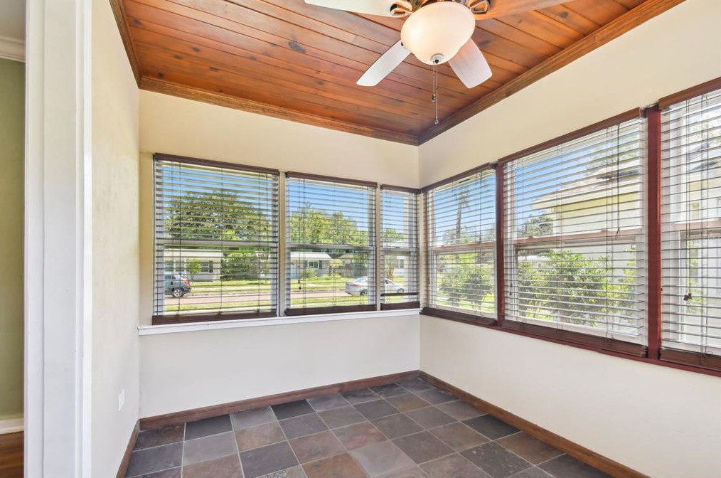 4320 3 Ave, Saint Petersburg FL  33711-1129 exterior