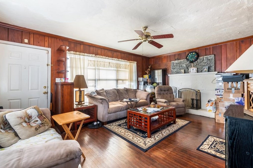 6342 66th Ln N, Pinellas Park, FL 33781