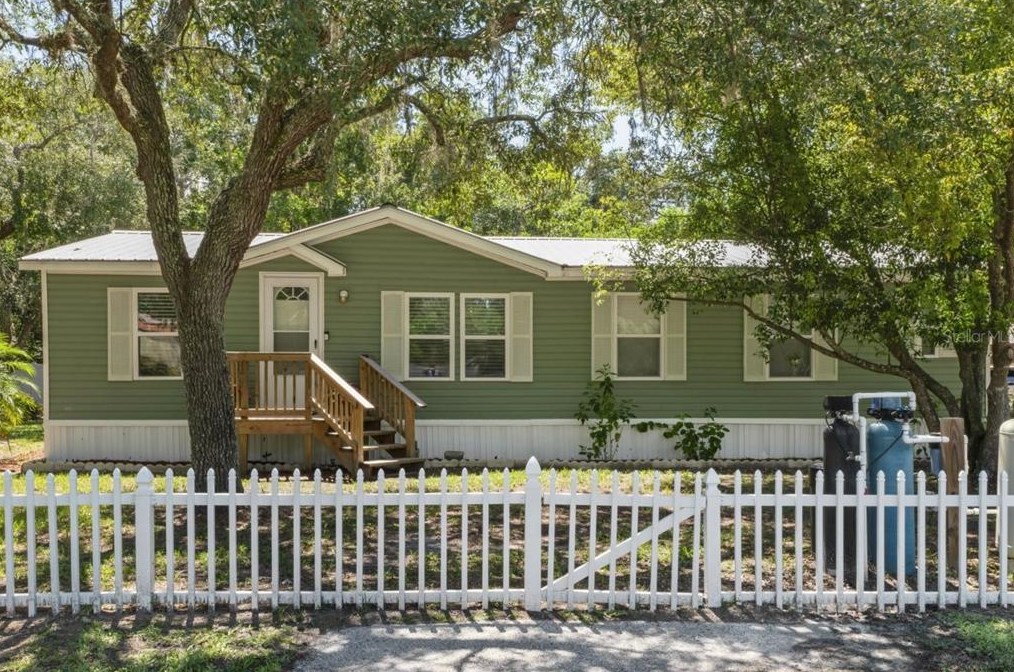 9255 Estelle St, New Port Richey, FL 34654