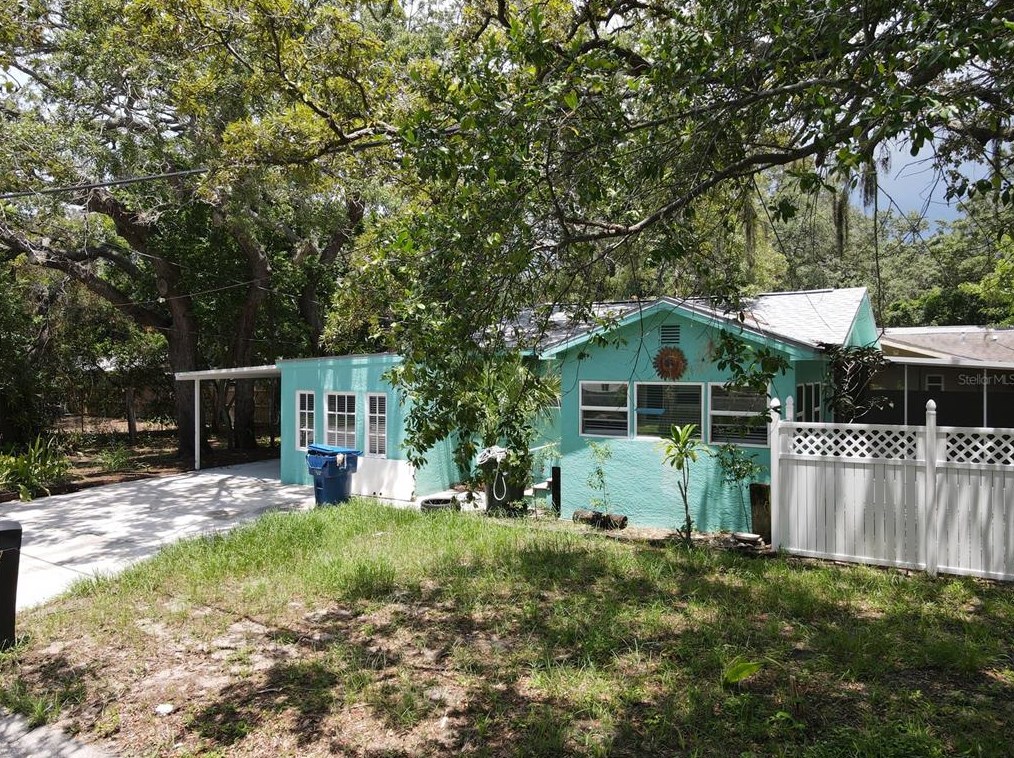 922 Sw 10th Street Sw, Largo, FL 33770