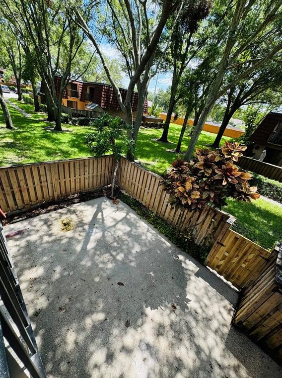 2747 5th Ct, Palm Harbor, FL 34684