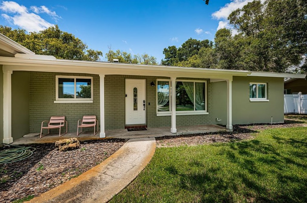 516 7th Ave, Largo, FL 33770-1551