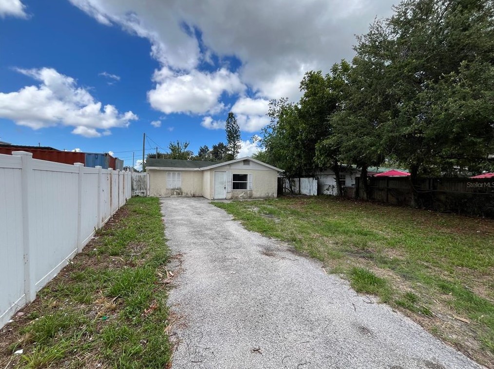 6610 50th Ave, Saint Petersburg, FL 33709-2802