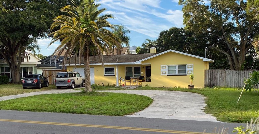 305 Ridge Rd, Palm Harbor, FL 34683