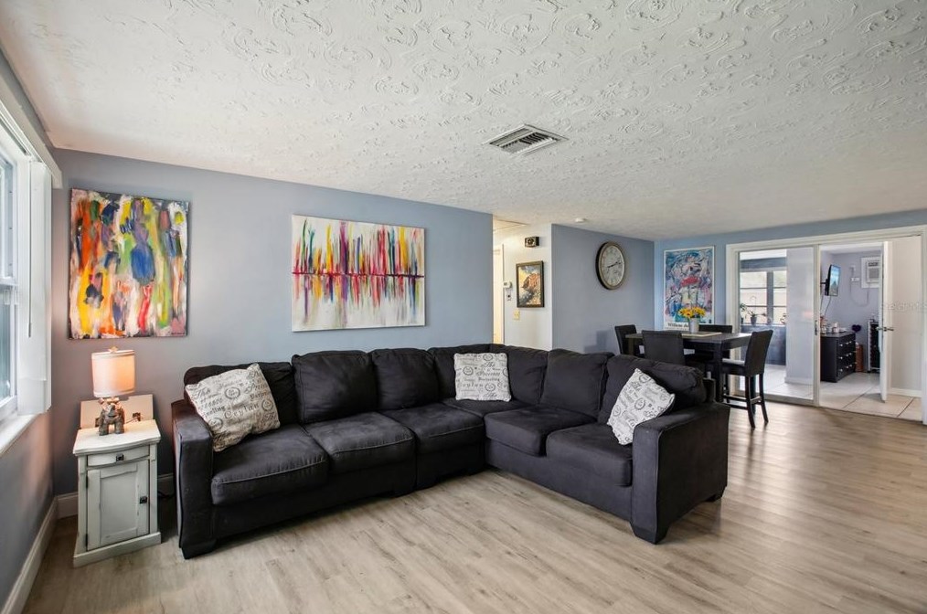 4244 Baden Dr, Tarpon Springs, FL 34691