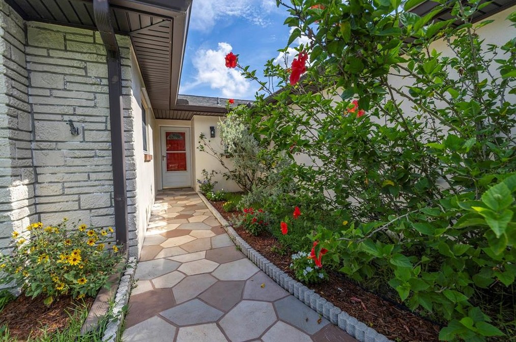 634 Huntington St, Brandon, FL 33511