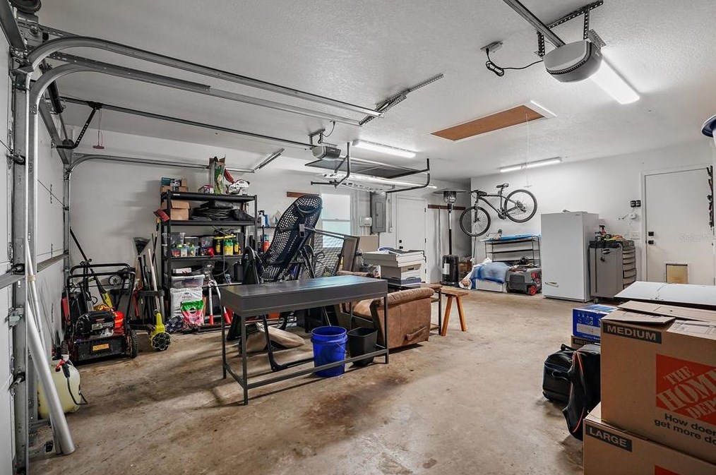 3726 17th Ave, Saint Petersburg FL  33711-2502 exterior