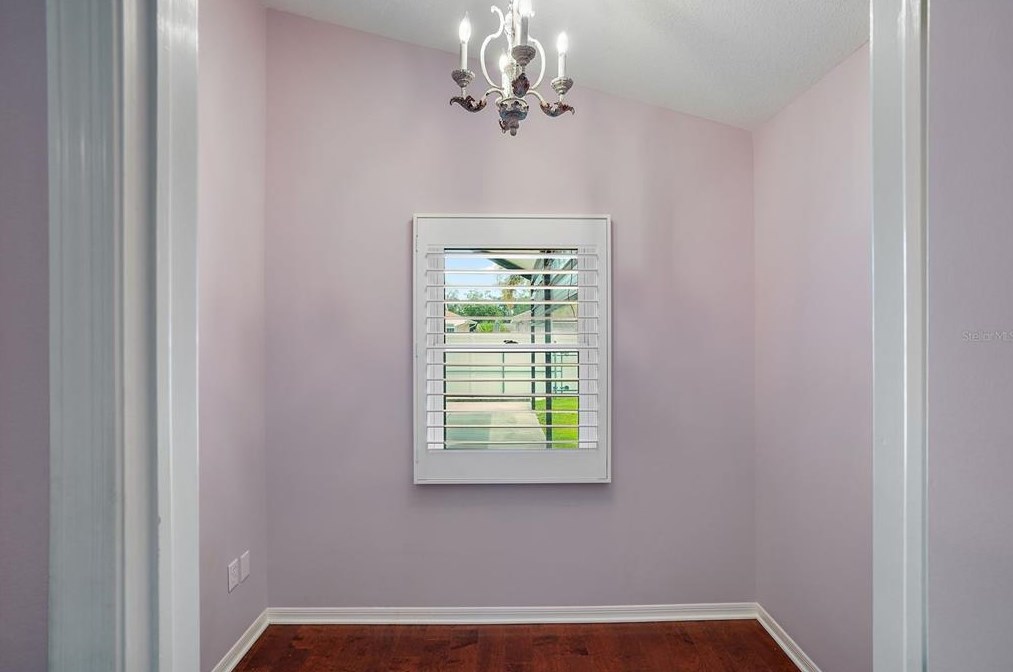 3726 17th Ave, Saint Petersburg FL  33711-2502 exterior