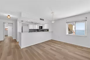 138 1st St E, Saint Petersburg, FL 33715 - Photo 22
