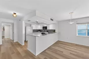 138 1st St E, Saint Petersburg, FL 33715 - Photo 10