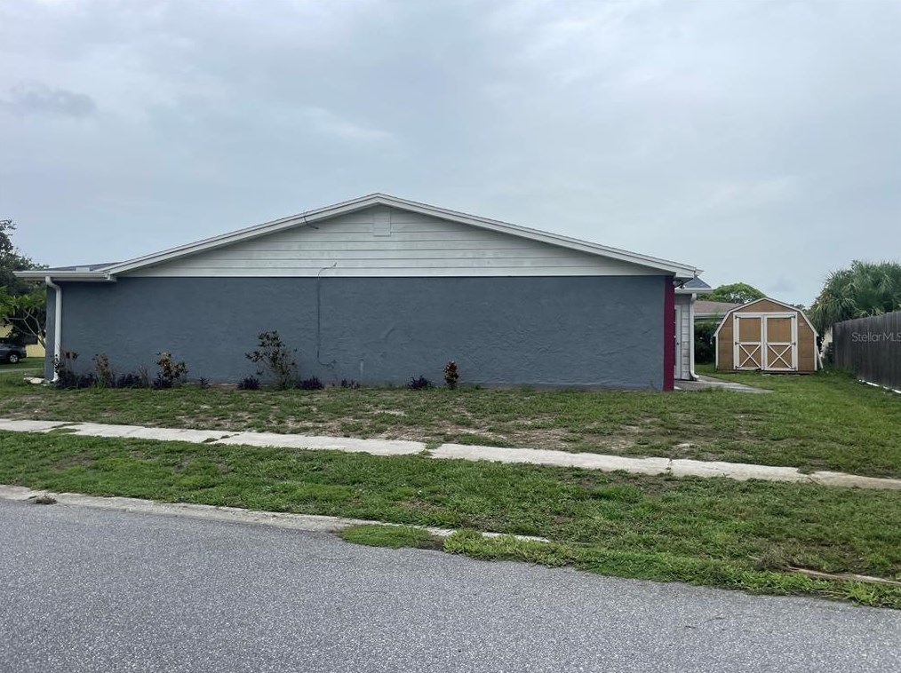 5751 Greenwood Way, Tarpon Springs, FL 34690