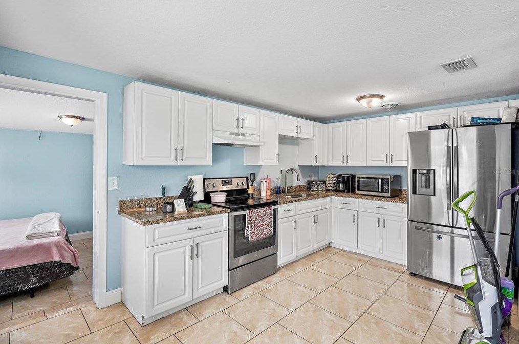 10978 104th St, Largo, FL 33773