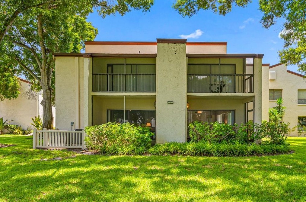 700 Starkey Rd #1414, Largo, FL 33771