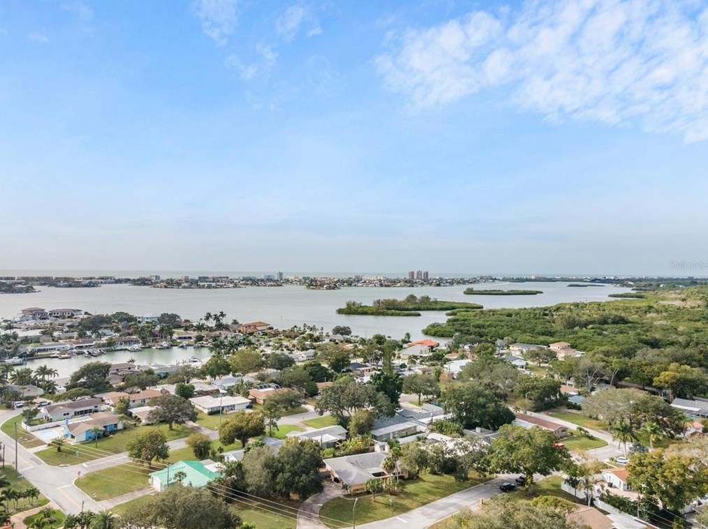 5748 Foley St, Largo, FL 33772