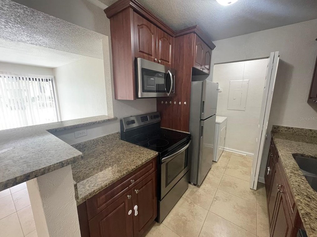 455 Alt 19 S #21, Palm Harbor, FL 34683