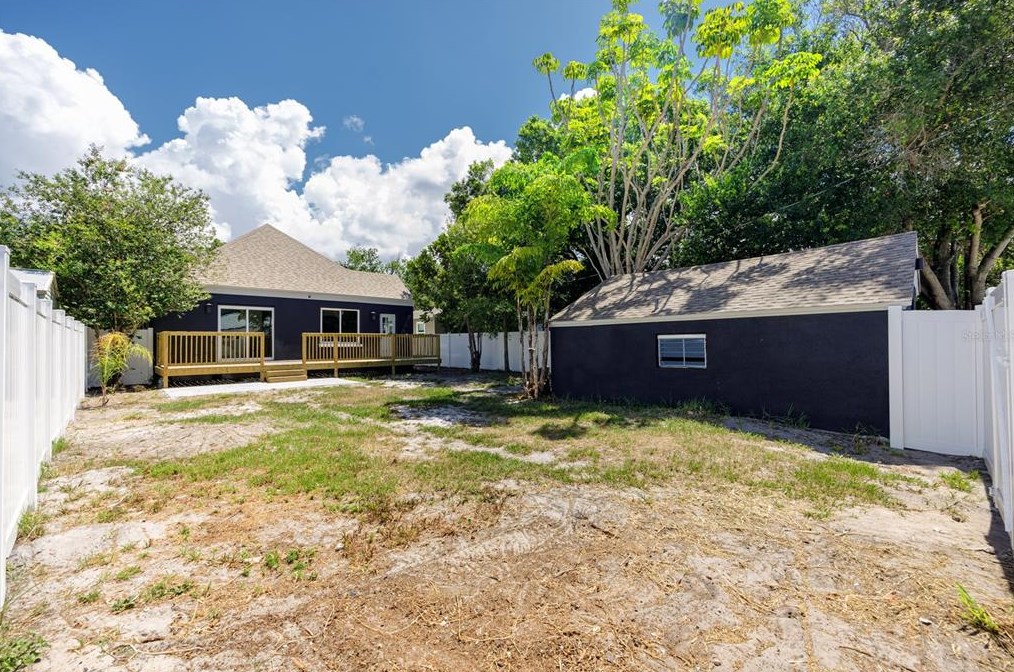 4134 2nd Ave, Saint Petersburg FL  33711-1104 exterior