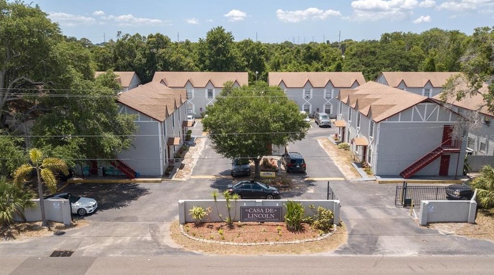 5706 N Lincoln Ave #d, Tampa, FL 33614