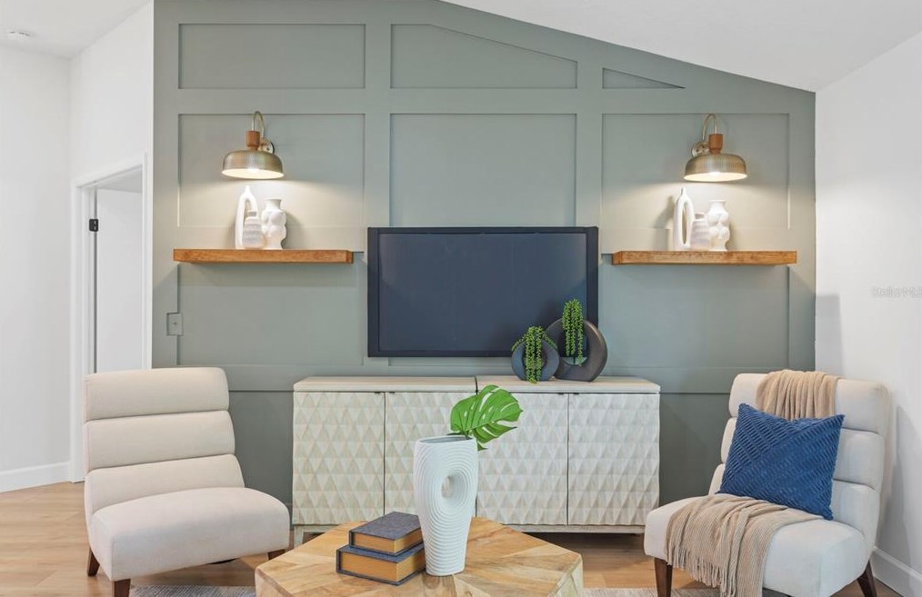 304 Scarlet Oak Ct, Seffner, FL 33584