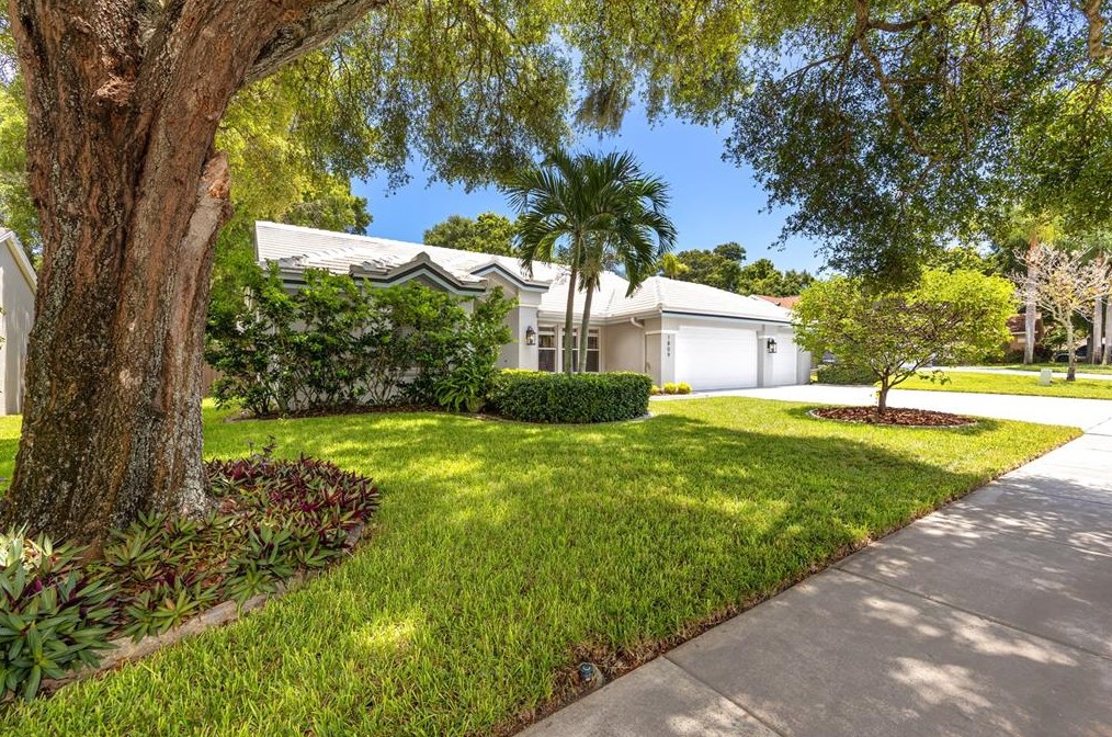 1809 Wood Thrush Way, Palm Harbor, FL 34683